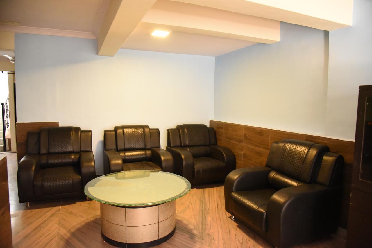 The Sky Inn Navi Mumbai Exterior foto